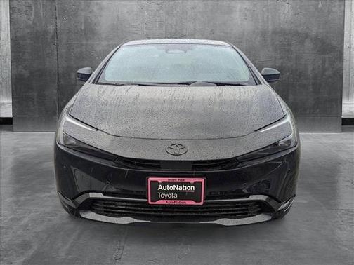 2025 Toyota Prius L