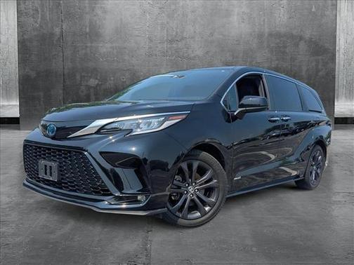 2021 Toyota Sienna XSE 7 Passenger