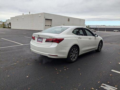 2017 Acura TLX w/Technology Package