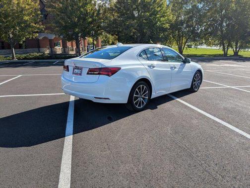 2017 Acura TLX w/Technology Package