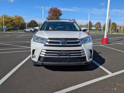 2019 Toyota Highlander Hybrid XLE