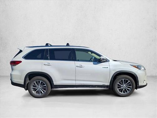 2019 Toyota Highlander Hybrid XLE
