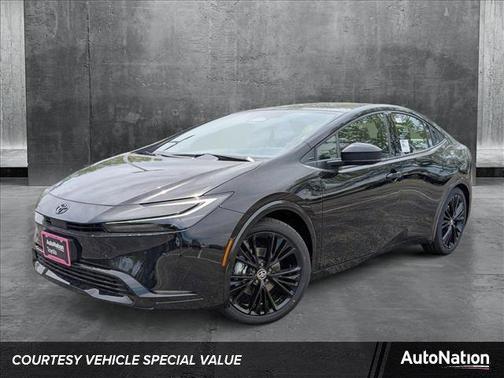 2025 Toyota Prius L