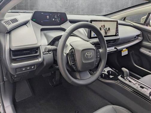 2025 Toyota Prius L