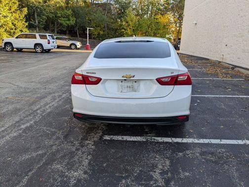 2017 Chevrolet Malibu 1LT