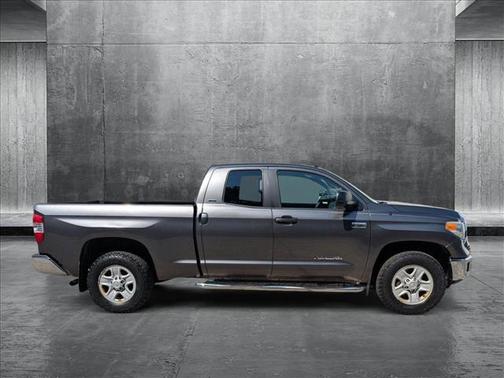 2014 Toyota Tundra SR5