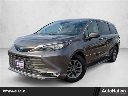 2021 Toyota Sienna XLE 7 Passenger