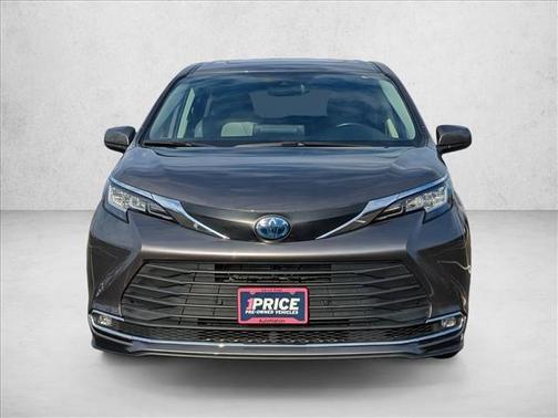 2021 Toyota Sienna XLE 7 Passenger