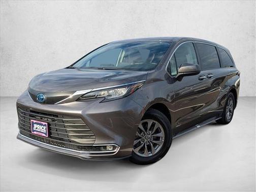 2021 Toyota Sienna XLE 7 Passenger