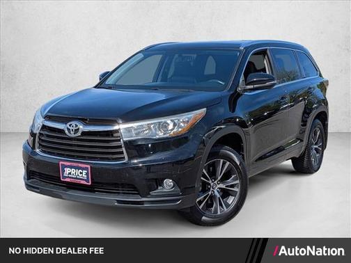 Midnight Black Metallic 2016 Toyota Highlander XLE