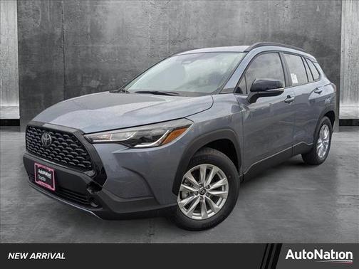 2025 Toyota Corolla Cross LE