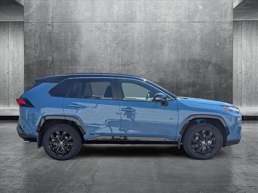 2024 Toyota RAV4 Hybrid SE