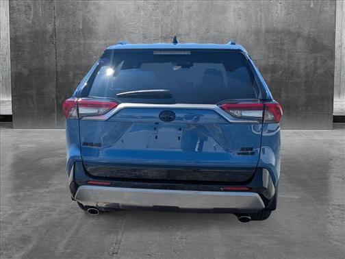 2024 Toyota RAV4 Hybrid SE