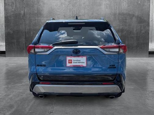 2024 Toyota RAV4 Hybrid SE