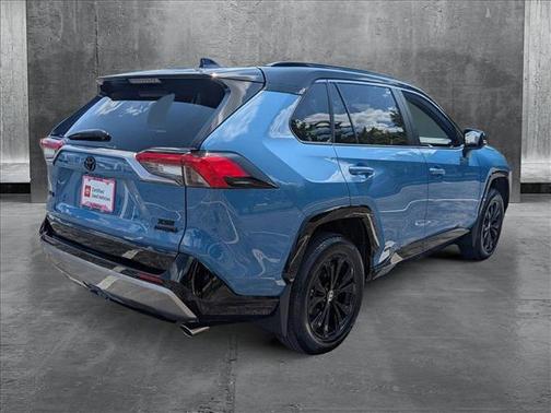2024 Toyota RAV4 Hybrid SE