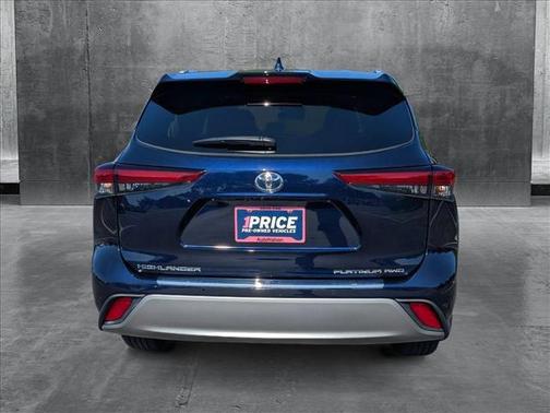 2022 Toyota Highlander Platinum