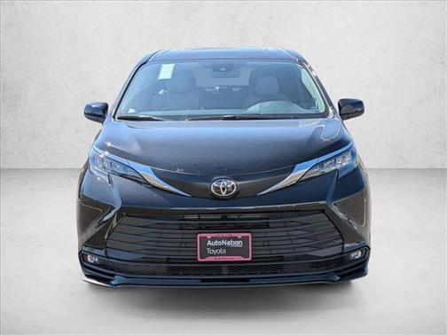 Midnight Black Metallic 2026 Toyota Sienna XLE