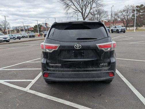 2014 Toyota Highlander LE