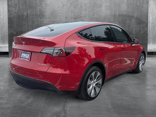 2022 Tesla Model Y Long Range Dual Motor All-Wheel Drive