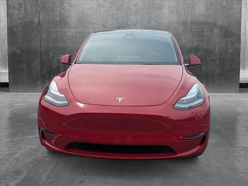 2022 Tesla Model Y Long Range Dual Motor All-Wheel Drive