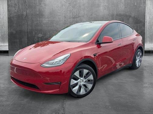 2022 Tesla Model Y Long Range Dual Motor All-Wheel Drive