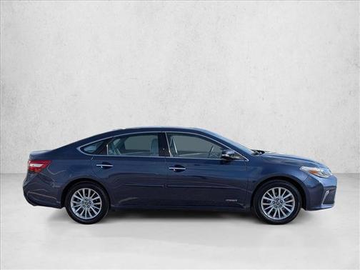 2018 Toyota Avalon Hybrid XLE Premium