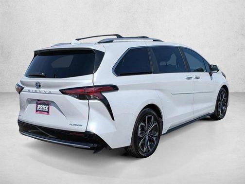 Wind Chill Pearl 2025 Toyota Sienna Platinum