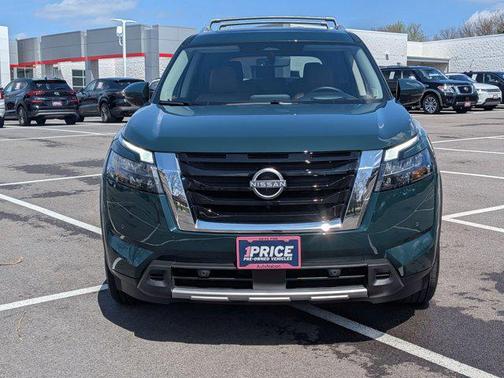 Obsidian Green Pearl 2025 Nissan Pathfinder Platinum 4WD