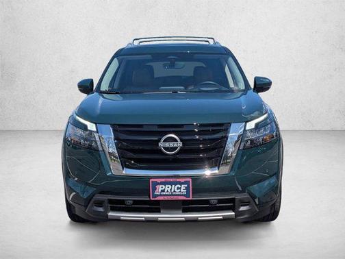 Obsidian Green Pearl 2025 Nissan Pathfinder Platinum 4WD