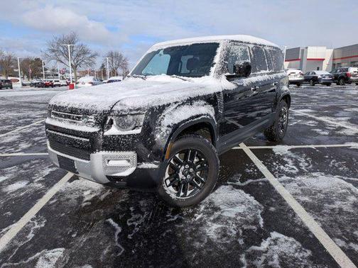 2025 Land Rover Defender 110 P300