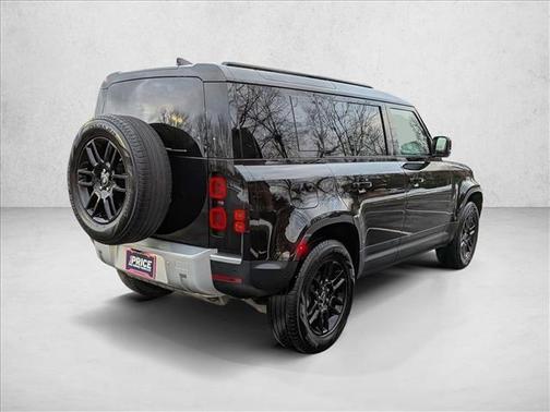 2025 Land Rover Defender 110 P300