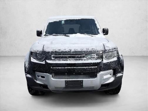 2025 Land Rover Defender 110 P300