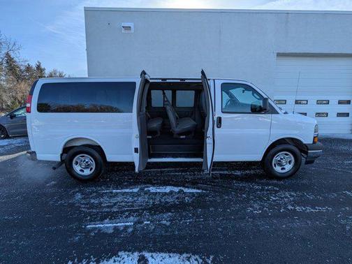 2025 Chevrolet Express 3500 RWD 3500 Extended Wheelbase LT