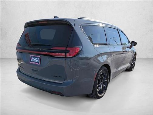 2025 Chrysler Pacifica Limited