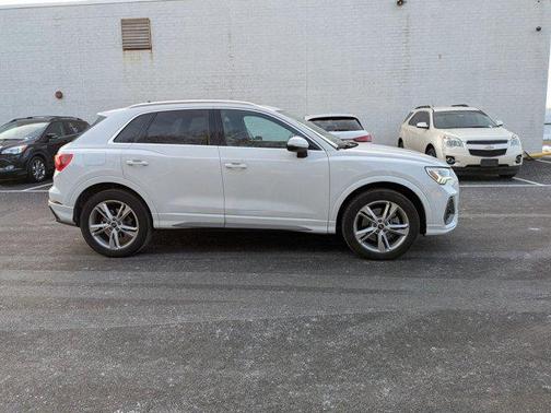 2021 Audi Q3 45 S line Premium Plus