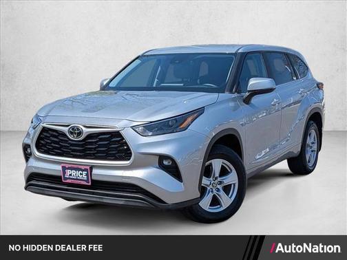 Celestial Silver Metallic 2023 Toyota Highlander LE