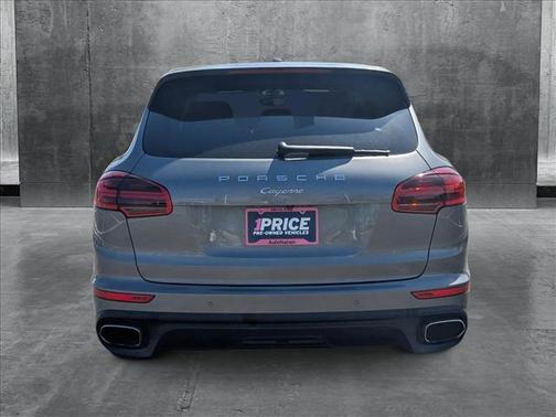 2016 Porsche Cayenne Base