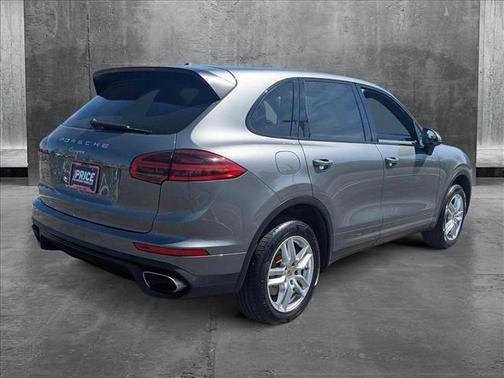 2016 Porsche Cayenne Base