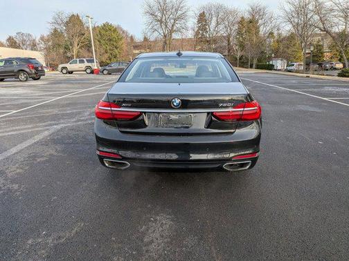 2017 BMW 750 i xDrive