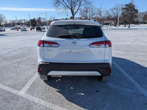 2023 Toyota Corolla Cross LE