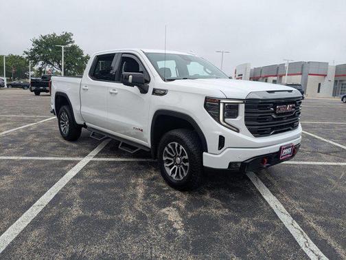 2023 GMC Sierra 1500 AT4