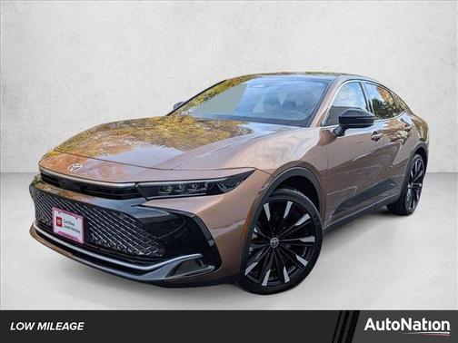 2026 Toyota Crown Platinum