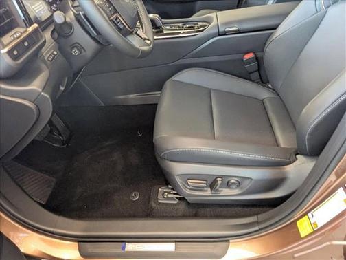 2026 Toyota Crown Platinum