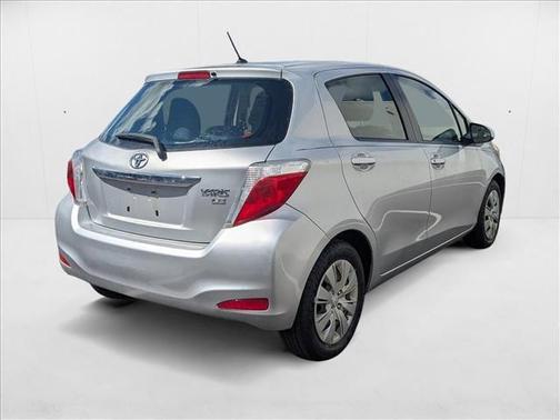 2013 Toyota Yaris LE