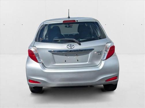 2013 Toyota Yaris LE