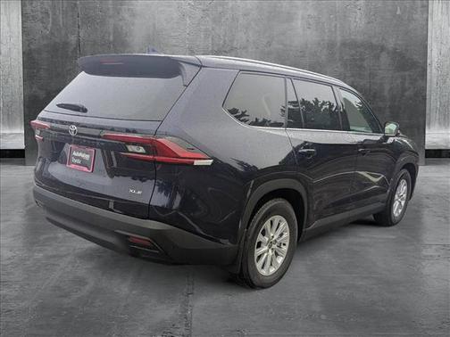2025 Toyota Grand Highlander XLE