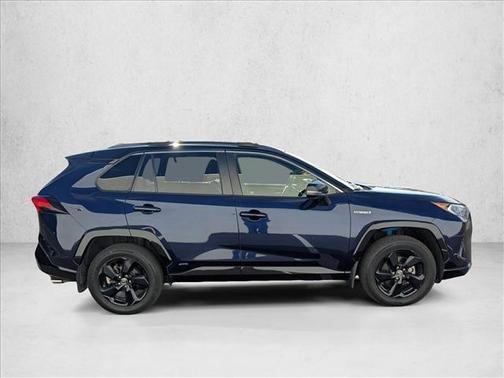 2020 Toyota RAV4 Hybrid SE