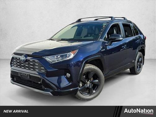 2020 Toyota RAV4 Hybrid SE