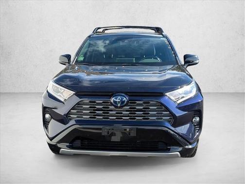 2020 Toyota RAV4 Hybrid SE