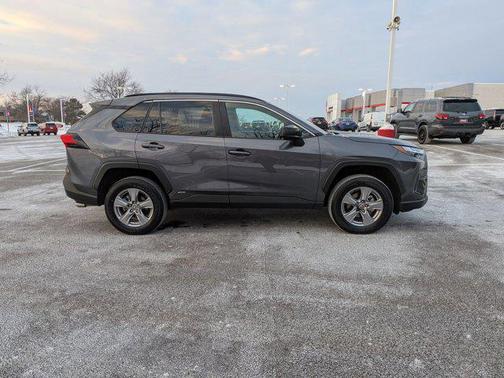 2025 Toyota RAV4 Hybrid LE